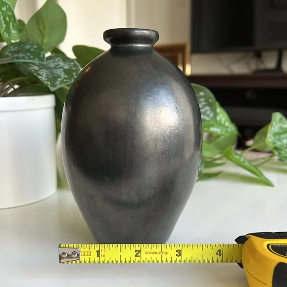 Vintage Black Ceramic Vase - Picture 8 of 9